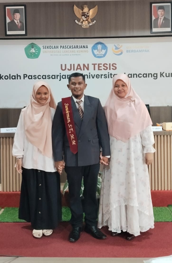 Bersama keluarga tercinta